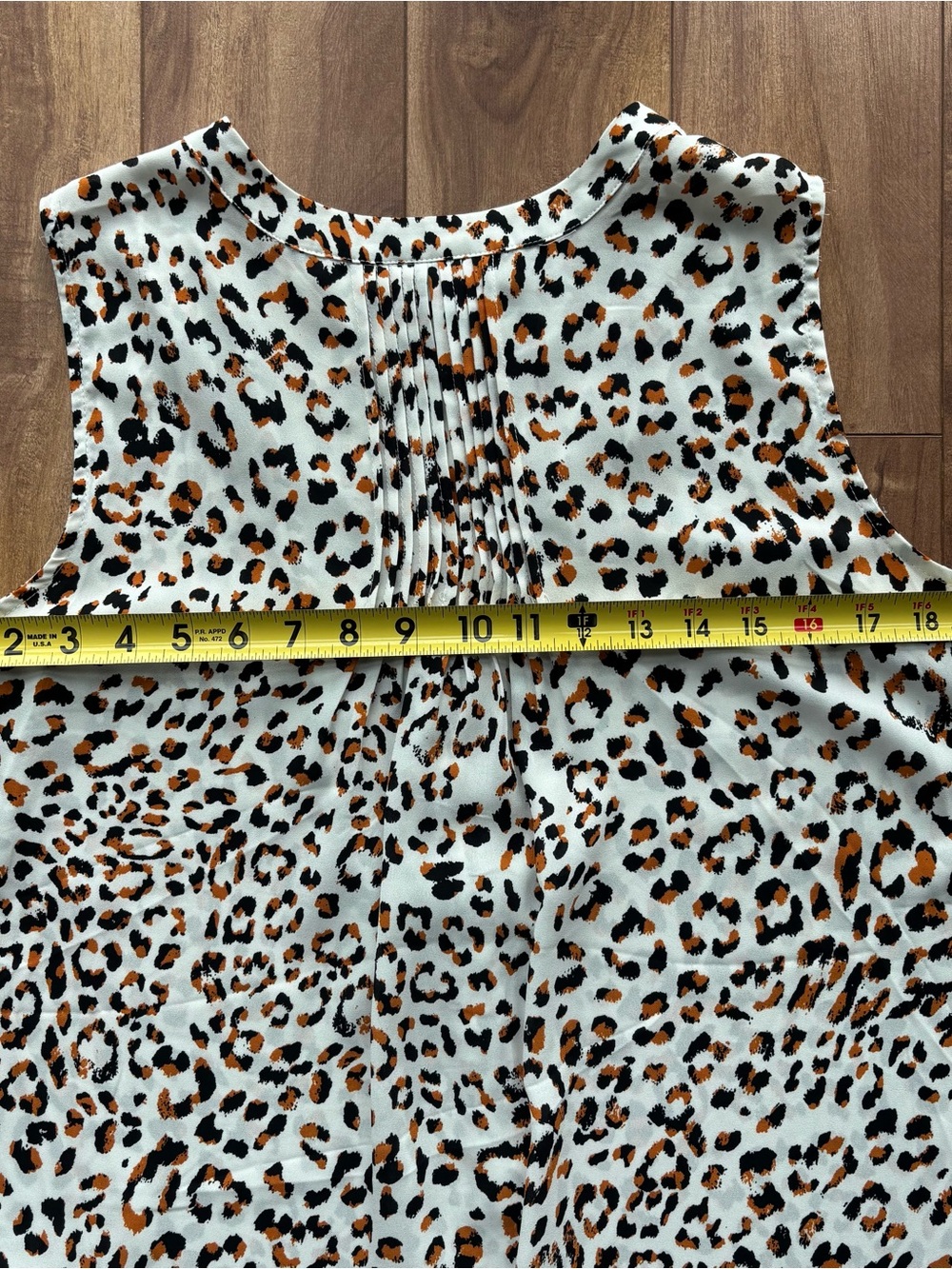 Grace Sleeveless Leopard Print V-Neck Shell Top - White, Tan, Black - Picture 6 of 7